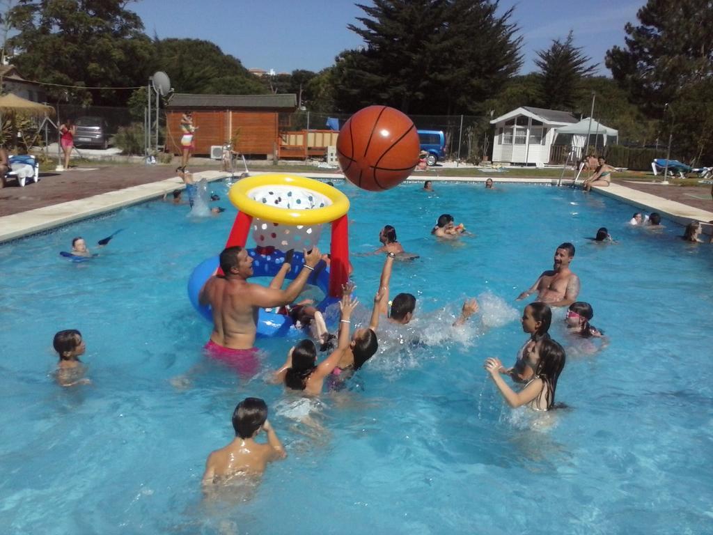 Camping Complejo Turistico & Cabopino 4*